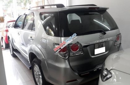 Toyota Fortuner G 2014 - Bán Toyota Fortuner màu bạc, lắp ráp trong nước, hộp số tay, máy dầu, sản xuất năm 2014