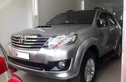 Toyota Fortuner G 2014 - Bán Toyota Fortuner màu bạc, lắp ráp trong nước, hộp số tay, máy dầu, sản xuất năm 2014