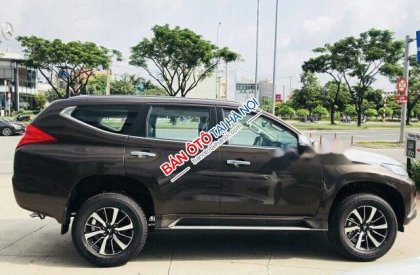 Mitsubishi Pajero 2018 - Cần bán gấp Mitsubishi Pajero sản xuất năm 2018, màu đen, giá tốt