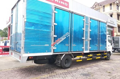 Hino 500 Series FC9JNTA 2017 - Bán xe Hino 6,4 tấn FC9JNTA Euro 4 thùng dài 7,3m, cao 2,5m. Khuyến mãi 100% lệ phí trước bạ + 1000 lít dầu Euro 4