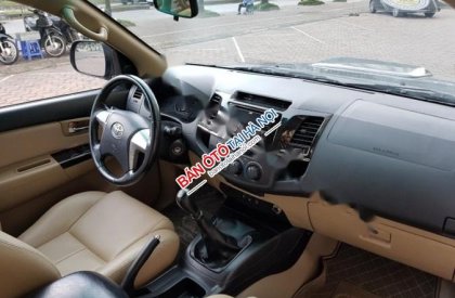 Toyota Fortuner G 2014 - Bán ô tô Toyota Fortuner G sản xuất năm 2014, màu xám chính chủ giá cạnh tranh