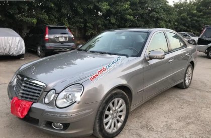 Mercedes-Benz E class 2008 - Bán ô tô Mercedes đời 2008, màu vàng, nhập khẩu nguyên chiếc, giá 545tr