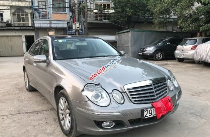 Mercedes-Benz E class 2008 - Bán ô tô Mercedes đời 2008, màu vàng, nhập khẩu nguyên chiếc, giá 545tr