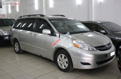 Toyota Sienna LE 3.5 2009 - Cần bán gấp Toyota Sienna LE 3.5 đời 2009, màu bạc, xe nhập  