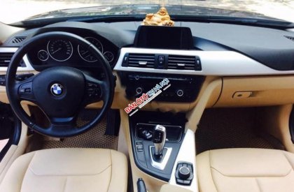 BMW 3 Series 320i 2014 - Bán BMW 3 Series 320i đời 2014, màu xám, nhập khẩu nguyên chiếc giá cạnh tranh