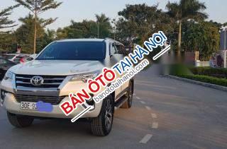 Toyota Fortuner 4x4AT 2017 - Bán Toyota Fortuner 4x4AT năm 2017, màu trắng