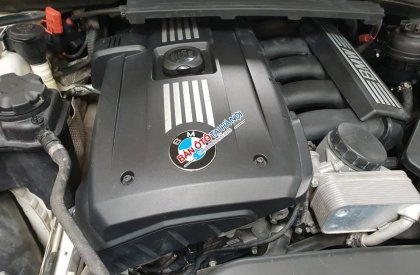 BMW X1 2011 - Bán xe BMW X1 năm 2011, màu trắng, nhập khẩu