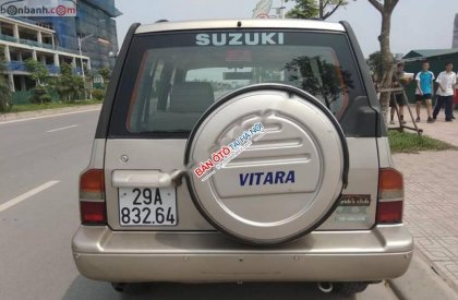 Suzuki Vitara JLX 2005 - Bán Suzuki Vitara JLX 2005, màu vàng xe gia đình, 205 triệu