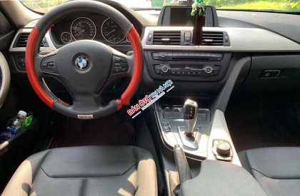 BMW 3 Series 320i 2014 - Bán BMW 3 Series 320i sản xuất năm 2014, màu đen, nhập khẩu, giá tốt