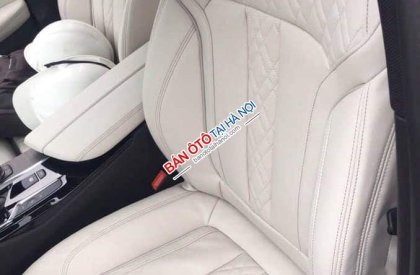BMW 5 Series 530E  2018 - Cần bán xe BMW 530E Hybrid iPerformance năm 2018, màu bạc, nhập khẩu nguyên chiếc