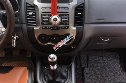 Ford Ranger XLT 4x4 2015 - Bán xe Ford Ranger 4x4 2015 chính chủ, xe để 1 năm không đi