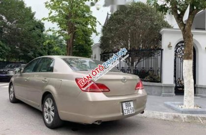 Toyota Avalon   2007 - Bán xe Toyota Avalon năm sản xuất 2007, màu vàng, xe nhập 