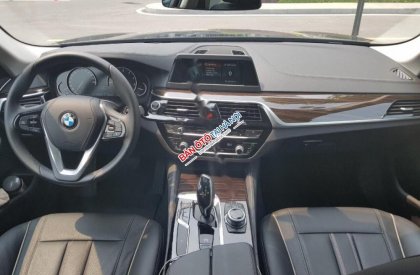 Cần bán BMW 530i Luxury Line G30 đời 2018, màu đen, nhập khẩu