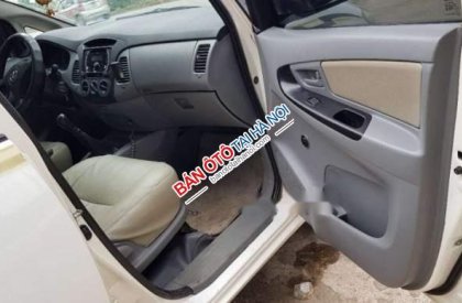 Toyota Innova MT 2008 - Bán ô tô Toyota Innova MT 2008, màu trắng chính chủ, giá 259tr