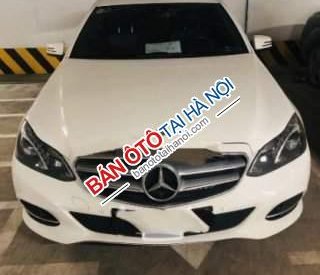 Mercedes-Benz E class  E200  2015 - Bán Mercedes E200 2015, màu trắng, xe nhập, số tự động