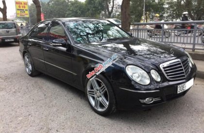 Mercedes-Benz E class E200 2004 - Cần bán lại xe Mercedes E200 sản xuất năm 2004, màu đen 