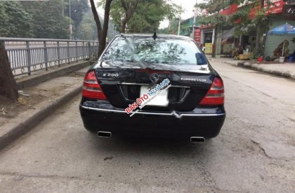 Mercedes-Benz E class E200 2004 - Cần bán lại xe Mercedes E200 sản xuất năm 2004, màu đen 