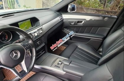 Mercedes-Benz E class E200  2015 - Cần bán xe Mercedes E200 sản xuất 2015, màu trắng, giá tốt