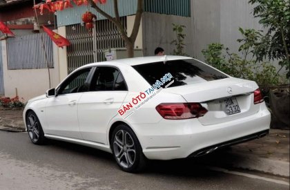 Mercedes-Benz E class E200  2015 - Cần bán xe Mercedes E200 sản xuất 2015, màu trắng, giá tốt