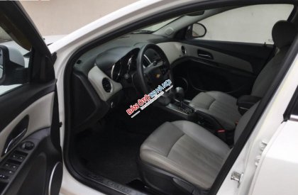 Chevrolet Cruze LTZ 2015 - Bán Chevrolet Cruze LTZ, số tự động, màu trắng, Sx cuối 2015, form mới 2016, một chủ sử dụng kỹ