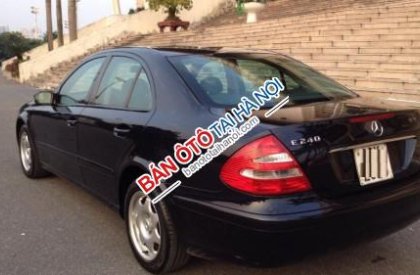 Mercedes-Benz E class   E240  2004 - Bán xe Mercedes E240 năm 2004, màu đen, nhập khẩu, giá tốt