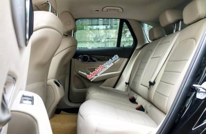 Mercedes-Benz GLC-Class GLC200 2019 - Bán Mercedes GLC200 sx 2019 siêu lướt chính chủ giá cực tốt