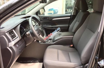 Toyota Highlander LE 2018 - Cần bán xe Highlander mới 100% nhập Mỹ giao ngay, đăng ký ngay. Giá shock, LH: 093.798.2266