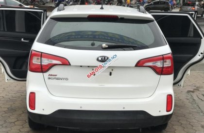 Kia Sorento  GAT  2016 - Bán xe Kia Sorento AT 2016 số tự động, màu trắng, giá tốt