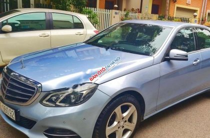 Mercedes-Benz E class E200 2013 - Cần bán Mercedes E200 năm 2014, màu xanh lam, xe nhập chính chủ