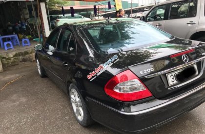 Mercedes-Benz E class E200 2007 - Cần bán xe Mercedes E200 năm sản xuất 2007, màu đen, giá tốt