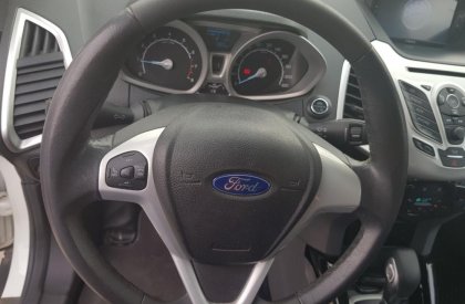 Ford EcoSport AT 2014 - Cần bán gấp Ford EcoSport AT 2014, màu trắng