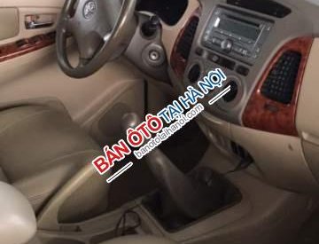 Toyota Innova MT 2008 - Cần bán lại xe Toyota Innova MT đời 2008, màu bạc chính chủ, chạy 12 vạn km