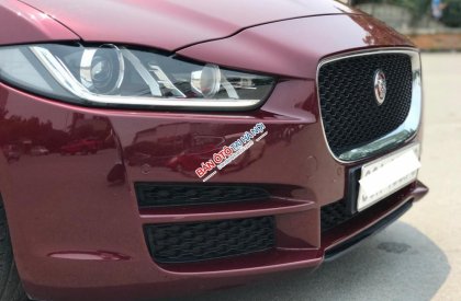 Jaguar XE 2017 - Cần bán xe Jaguar XE 2017, màu đỏ, nhập khẩu