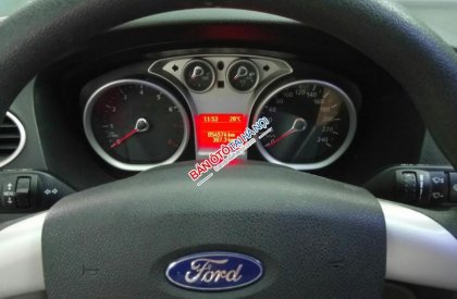Ford Focus 1.8AT 2010 - Bán xe Ford Focus 1.8AT đời 2010, màu hồng, giá tốt