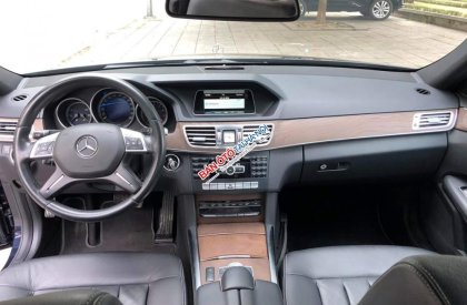 Mercedes-Benz E class E200 2013 - Cần bán Mercedes E200 sản xuất 2013, màu xanh đen