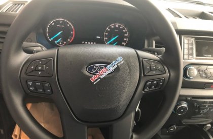 Ford Ranger XLS 4x2 MT 2019 - Bán Ford Ranger XLS 4X2 2019, hỗ trợ trả góp 80% chỉ cần 150tr nhận xe ngay, nhiều ưu đãi. Lh 0911777866