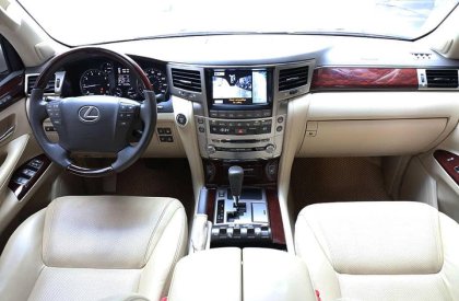 Lexus LX 570 2015 - Cần bán lại xe Lexus LX570 2015, màu kem (be), nhập khẩu nguyên chiếc
