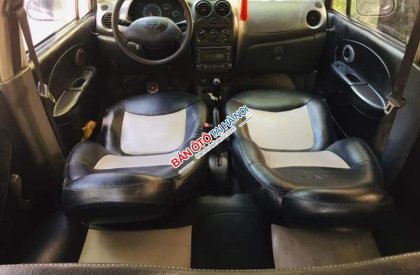 Daewoo Matiz SE 2005 - Cần bán xe Daewoo Matiz SE sản xuất 2005, màu bạc xe gia đình, giá chỉ 50 triệu