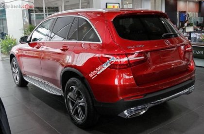 Mercedes-Benz GLC-Class GLC 200 2019 - Bán ô tô Mercedes GLC 200 sản xuất 2019, màu đỏ