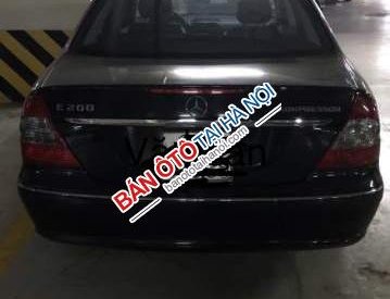 Mercedes-Benz E class   E200  2008 - Bán xe Mercedes E200 đời 2008, màu đen, đi 120000km