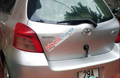 Toyota Yaris 2006 - Bán Toyota Yaris đời 2006, màu bạc, nhập khẩu số tự động