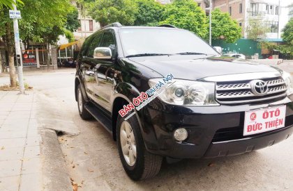 Toyota Fortuner 4x4AT 2010 - Cần bán xe Toyota Fortuner 4x4AT 2010, màu đen, giá 525tr, LH 0912252526