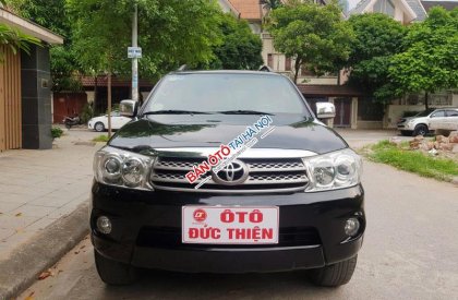 Toyota Fortuner 4x4AT 2010 - Cần bán xe Toyota Fortuner 4x4AT 2010, màu đen, giá 525tr, LH 0912252526