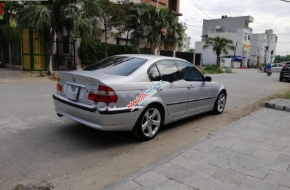 BMW 3 Series 325 2005 - Cần bán lại xe BMW 3 Series sản xuất năm 2005, màu bạc, nhập khẩu nguyên chiếc giá cạnh tranh