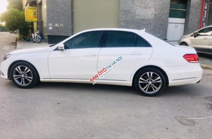 Mercedes-Benz E class E200 2013 - Bán ô tô Mercedes E200 đời 2013, màu trắng, nhập khẩu