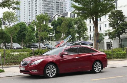 Hyundai Sonata 2.0 2011 - Bán Hyundai Sonata 2.0 đời 2011, màu đỏ, biển HN, Đk 2012