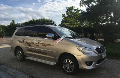 Toyota Innova E 2012 - Bán Innova E đời 2012, màu vàng cát, chính chủ Hà Nội từ đầu