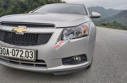 Chevrolet Cruze LS 2013 - Bán Chevrolet Cruze LS 2013, màu bạc, chính chủ từ đầu