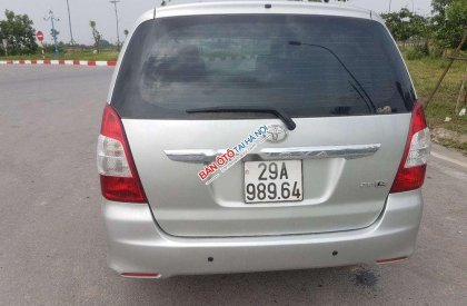 Toyota Innova E 2013 - Bán Toyota Innova E đời 2013, màu bạc chính chủ, giá chỉ 460 triệu