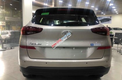 Hyundai Tucson 2019 - Bán Hyundai Tucson 2.0 vàng be tiêu chuẩn 2019 - đủ màu, tặng 10-15 triệu - nhiều ưu đãi, LH 0964898932